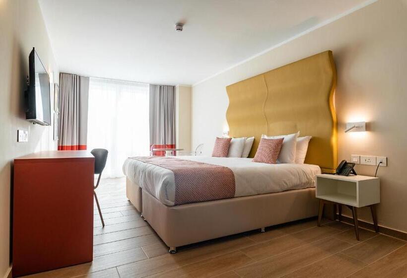 اتاق اساندارد با چشم‌انداز جانبی به دریا, Seaview Hotel   Adults Only 16 Plus