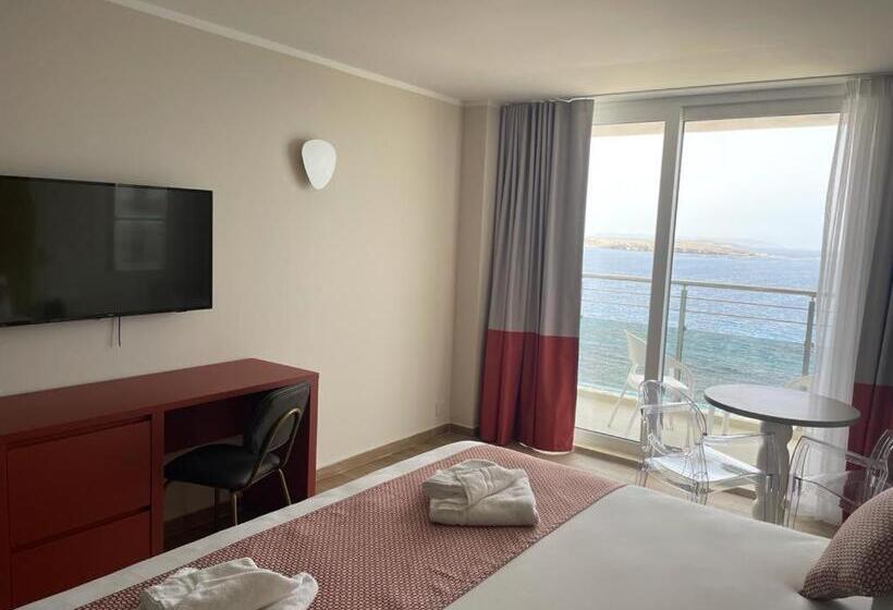 اتاق سه نفره سوپریور با چشم‌انداز دریا, Seaview Hotel   Adults Only 16 Plus