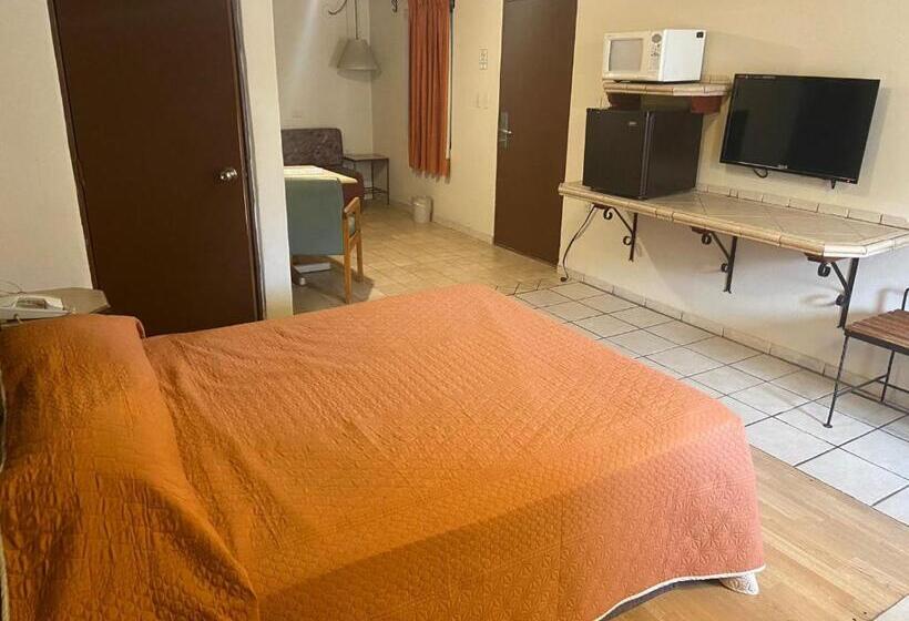 سوییت جونیور, Suites Kino