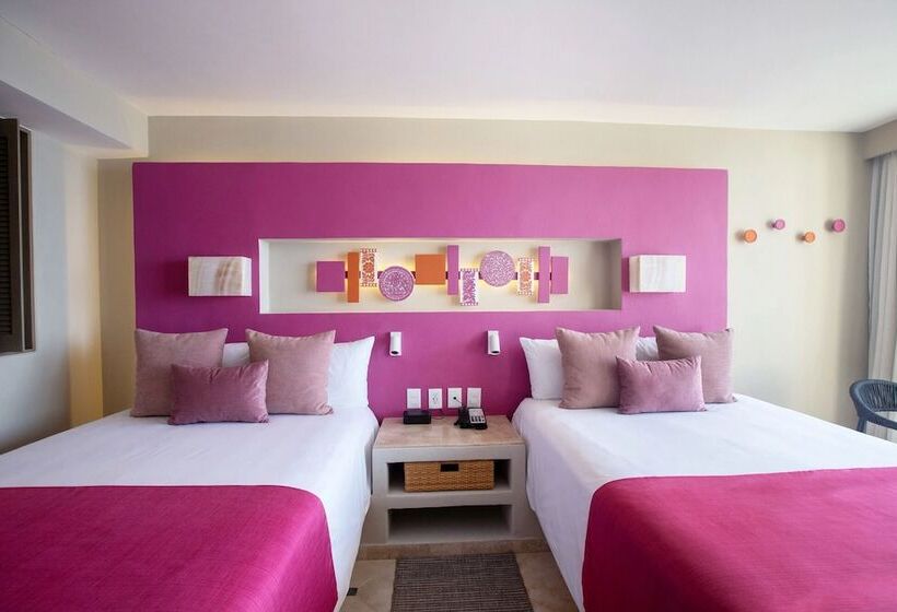 اتاق لوکس با چشم‌انداز دریا, Sunscape Dorado Pacifico Ixtapa Resort & Spa  All Inclusive