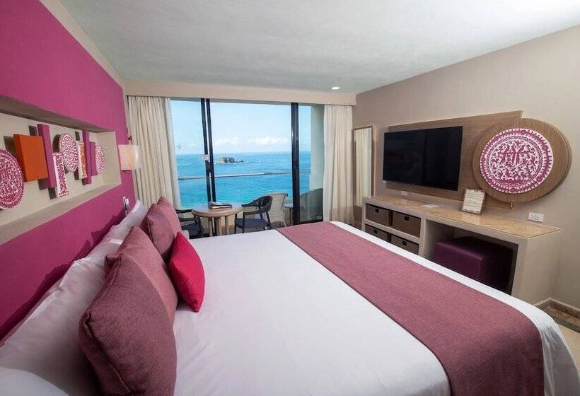اتاق خانوادگی تودرتو, Sunscape Dorado Pacifico Ixtapa Resort & Spa  All Inclusive