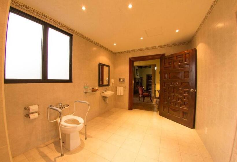 سوییت جونیور, Villa Montaña Hotel & Spa