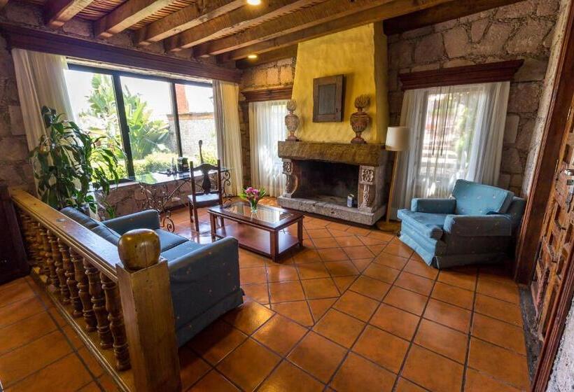 سوییت جونیور, Villa Montaña Hotel & Spa