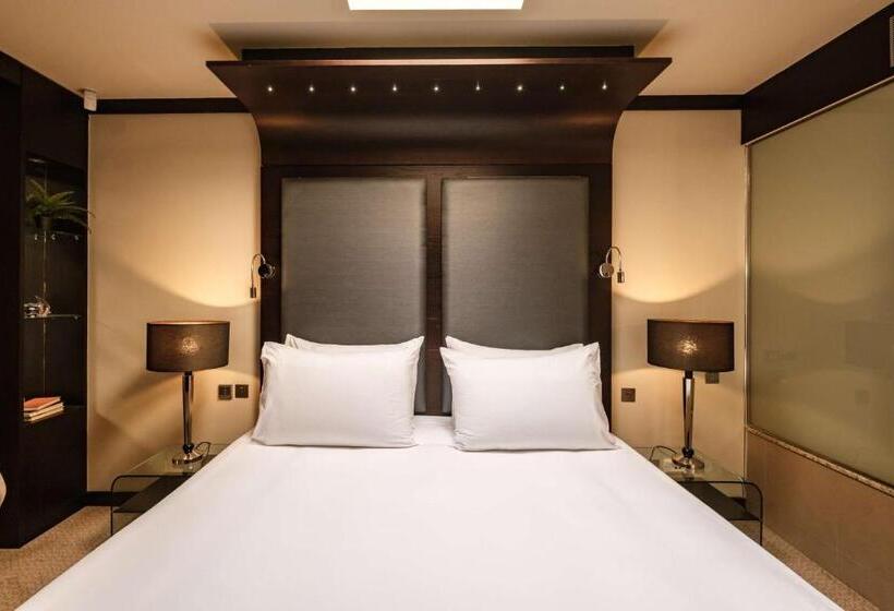 سوئیت پریمیوم, Radisson Blu Resort & Spa, Malta Golden Sands