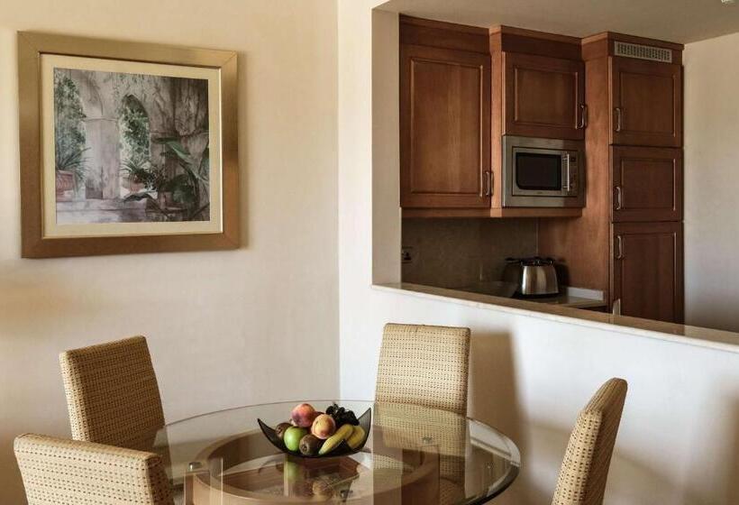 سوئیت با چشم‌انداز, Radisson Blu Resort & Spa, Malta Golden Sands