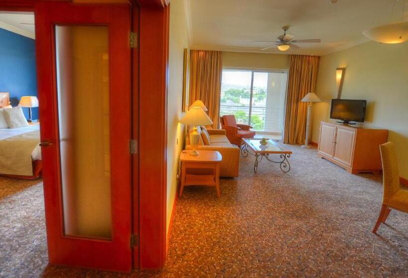 سوئیت 2 خوابه, Radisson Blu Resort & Spa, Malta Golden Sands