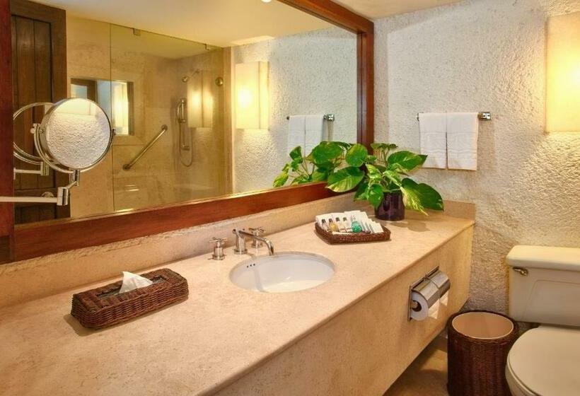 سوییت جونیور, Las Brisas Ixtapa