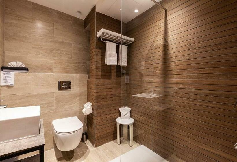 اتاق اکونومی, Pergola Hotel & Spa