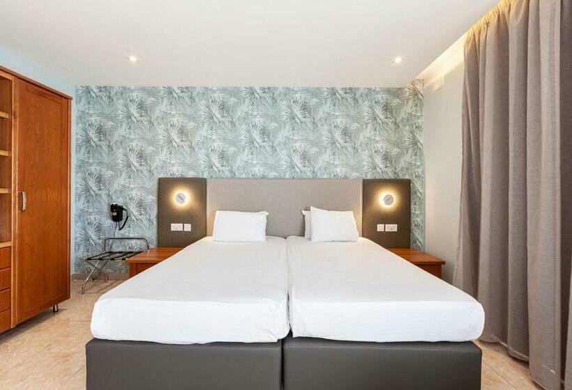 استودیوی استاندارد با چشم‌انداز دریا, Pergola Hotel & Spa