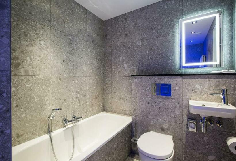 Junior Suite, Clayton Hotel Amsterdam American