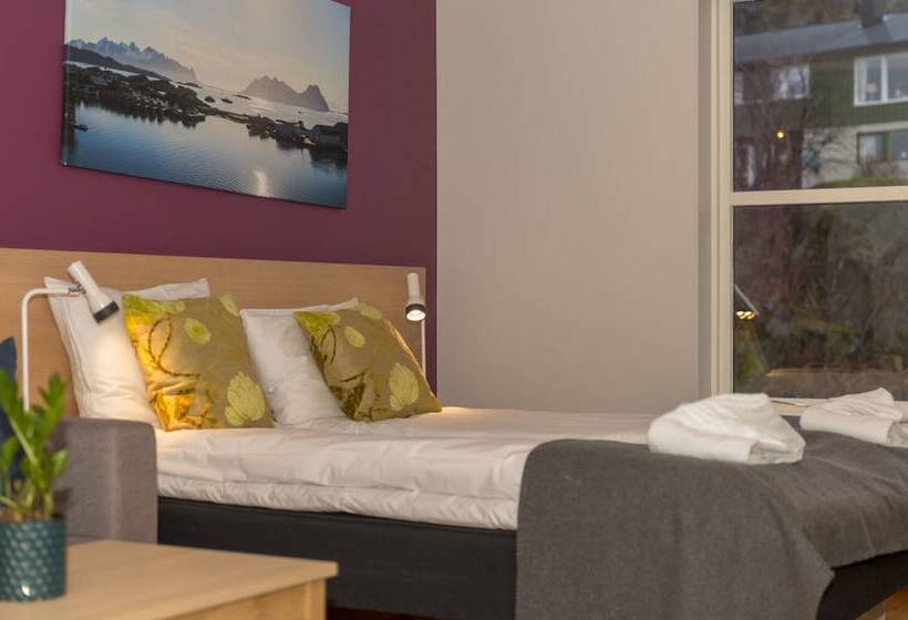 Quarto Familiar, Fast  Lofoten