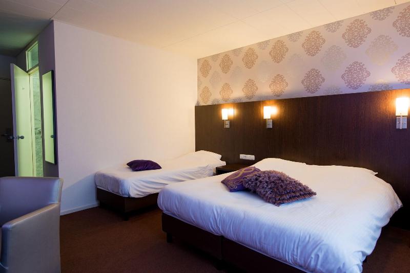 اتاق لوکس سه تخته, Fletcher Hotel Restaurant Waalwijk