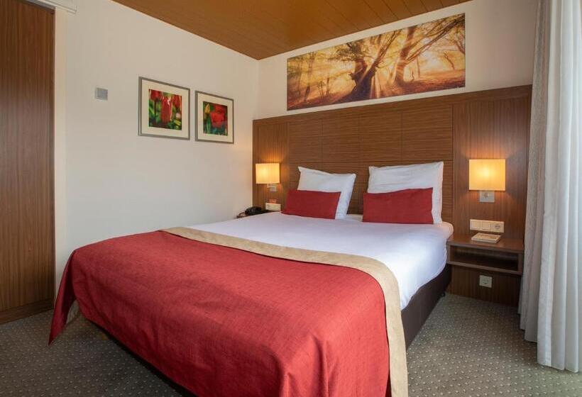 اتاق استاندارد با بالکن, Fletcher Hotel Restaurant Wolfheze