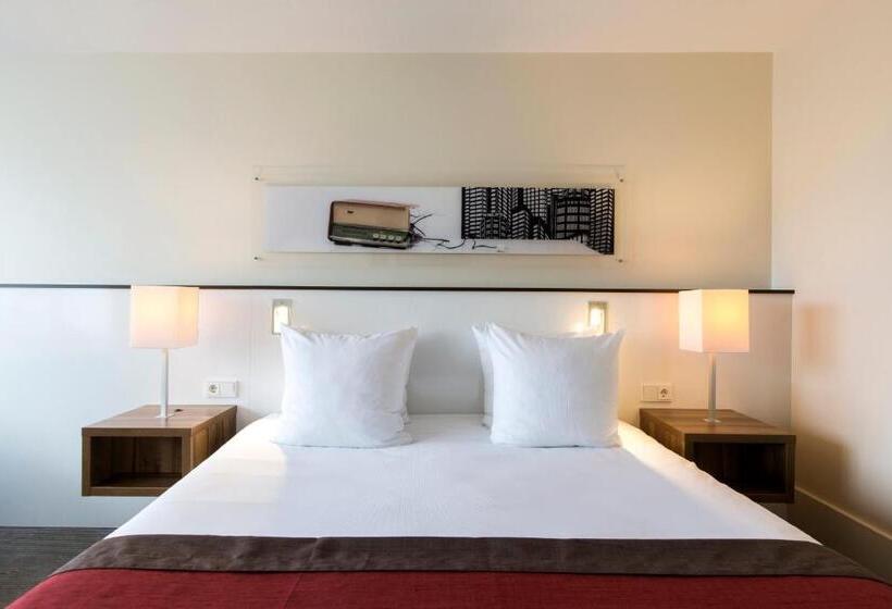 Quarto Standard Cama King, Holiday Inn Eindhoven