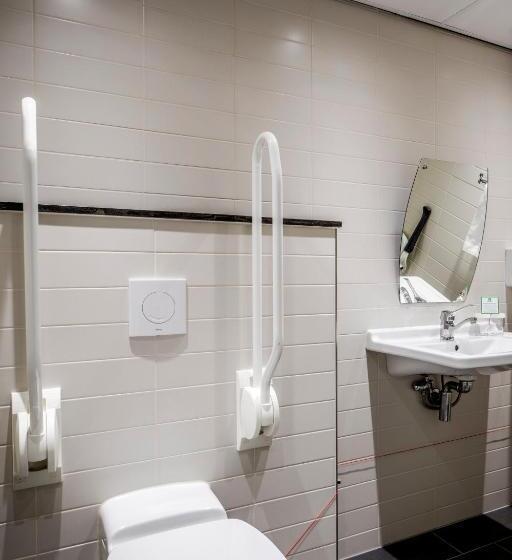 اتاق استاندارد با تخت بزرگ, Holiday Inn Eindhoven Centre, An Ihg