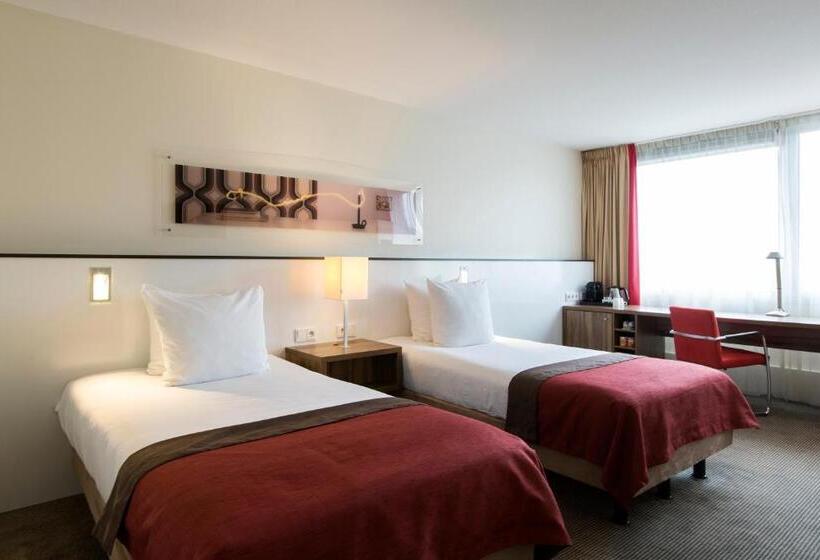 Quarto standard, Holiday Inn Eindhoven