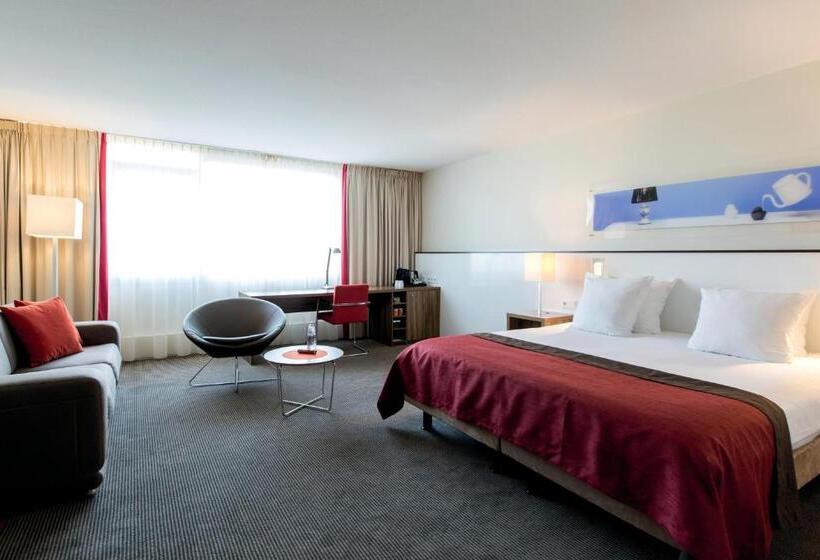 سوئیت با تخت بزرگ, Holiday Inn Eindhoven Centre, An Ihg