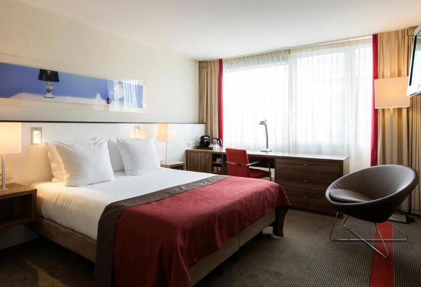 Quarto standard, Holiday Inn Eindhoven