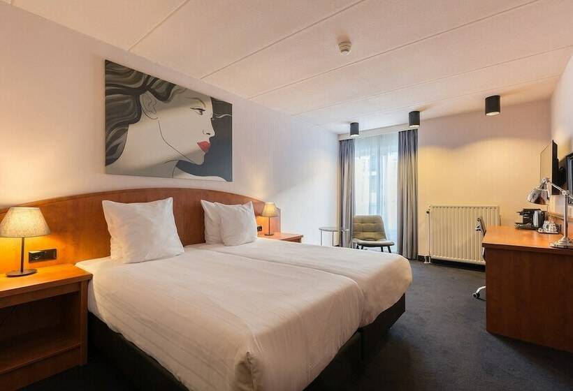 Standard Room, Leonardo  Utrecht City Center