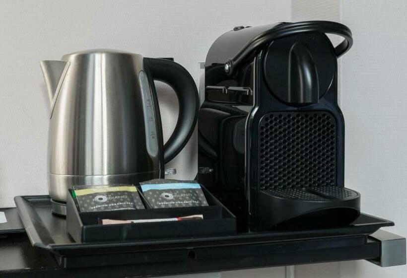 Номер Deluxe, Leonardo Hotel Utrecht City Center