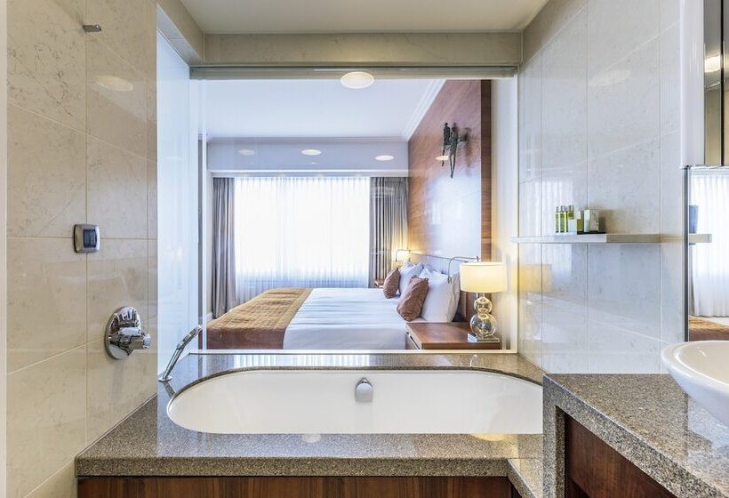 Superior Junior Suite, Okura Amsterdam – The Leading S Of The World