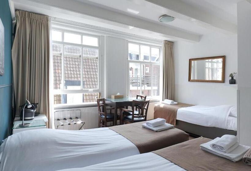 اتاق استاندارد سه نفره, Prinsenhof Amsterdam