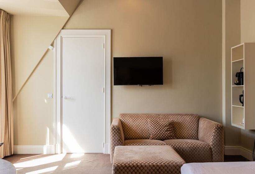 سوییت جونیور, Roemer Amsterdam