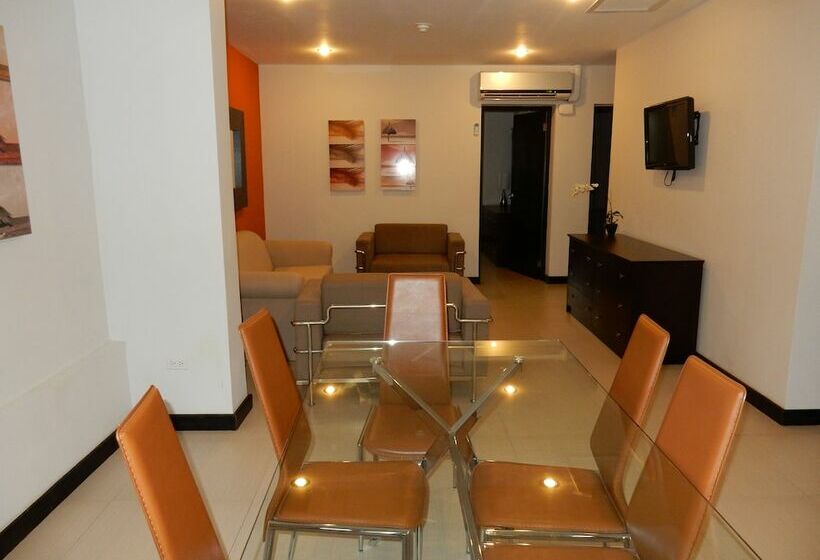 2 Bedroom Suite, Talk Of The Town Beach  & Beach Club By Gh Es