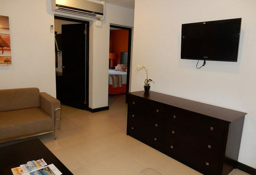 2 Bedroom Suite, Talk Of The Town Beach  & Beach Club By Gh Es