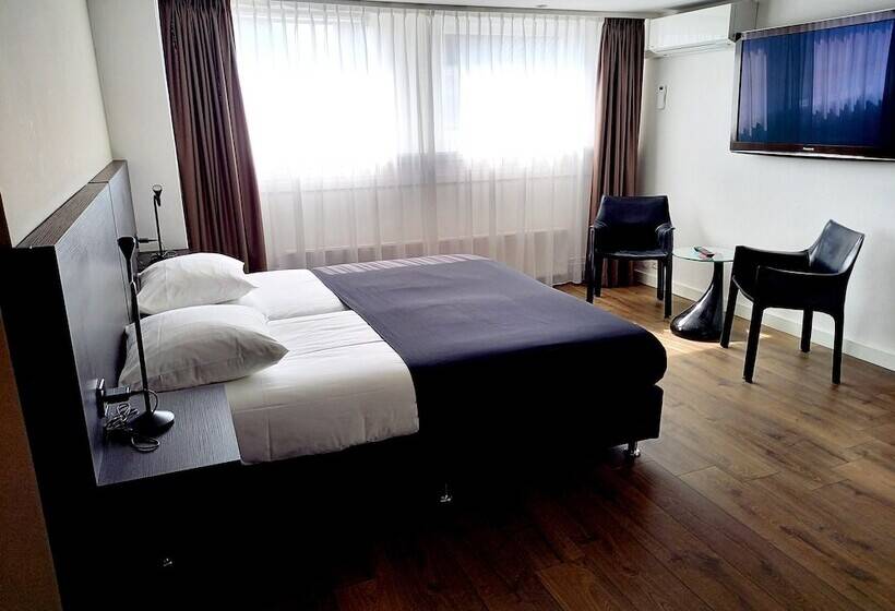 3-Bett-Standardzimmer, Tulip Inn Bergen Op Zoom