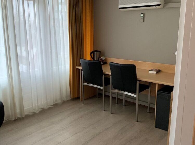 Habitación Cuádruple Estándar, Tulip Inn Bergen Op Zoom