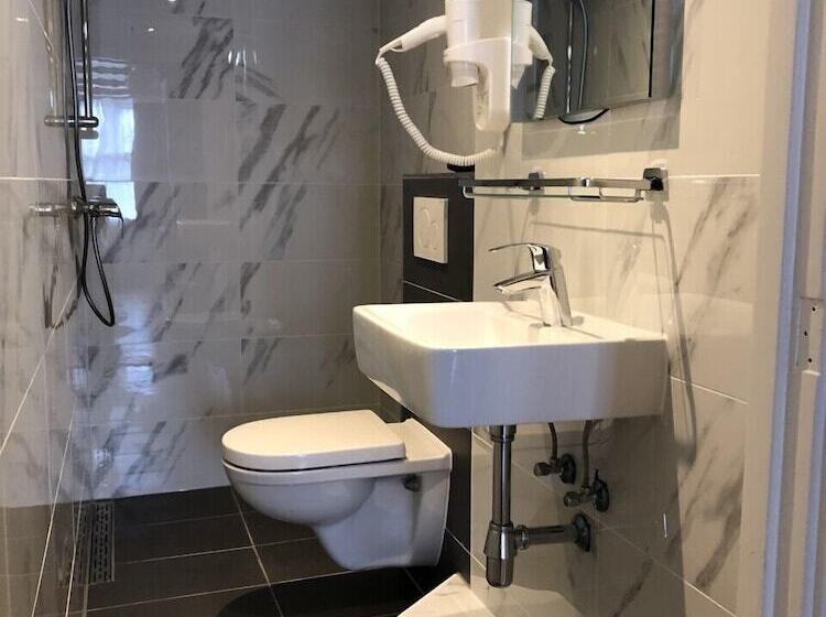 اتاق استاندارد چهار تخته, Facade Hotel Amsterdam
