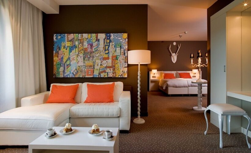 سوییت لوکس, Van Der Valk Hotel Apeldoorn   De Cantharel