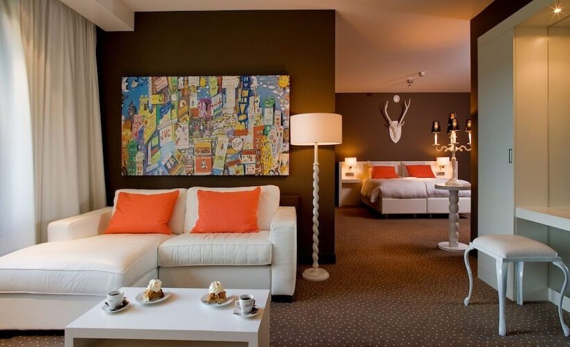 Suite Deluxe, Van Der Valk  Apeldoorn  De Cantharel