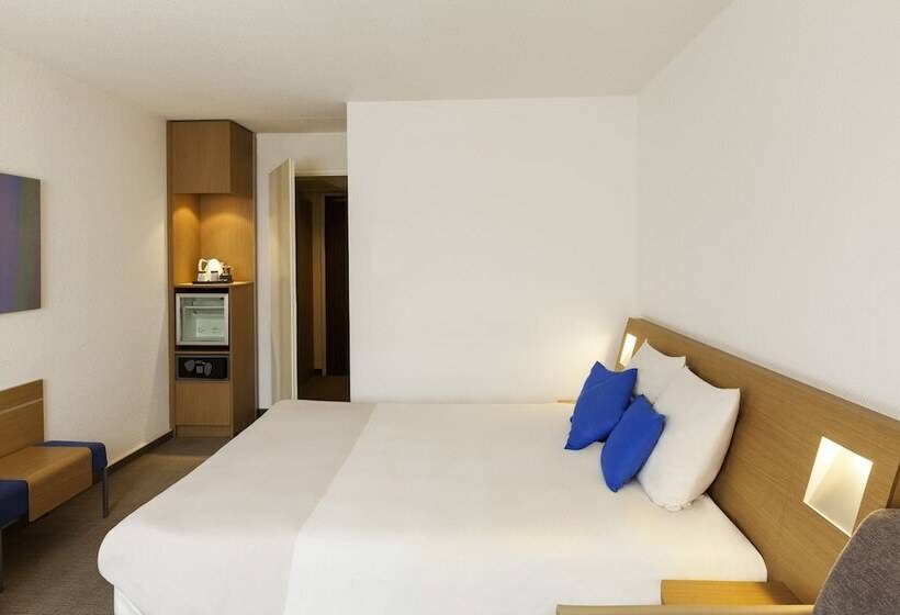 Chambre Supérieure, Novotel Eindhoven