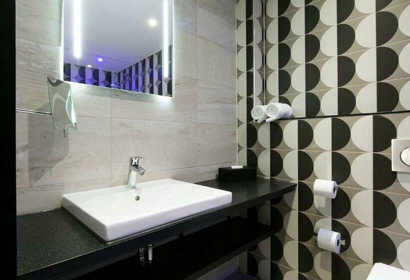 스탠다드 룸, Savoy Hotel Rotterdam