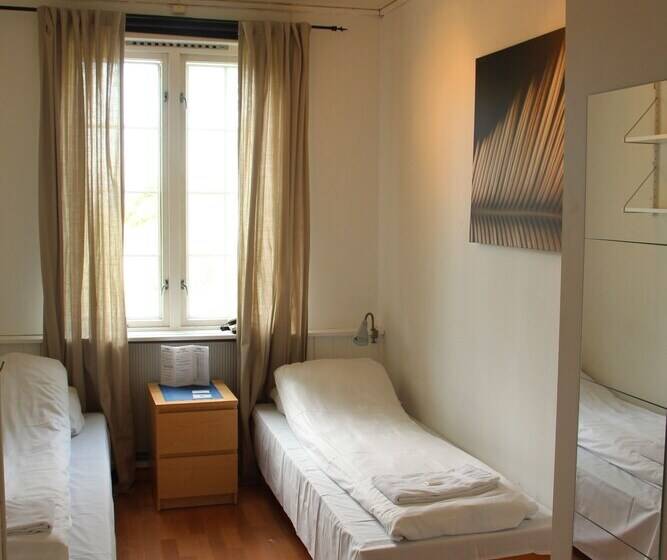 اتاق استاندارد با سرویس بهداشتی مشترک, Singsaker Sommerhotell   Hostel