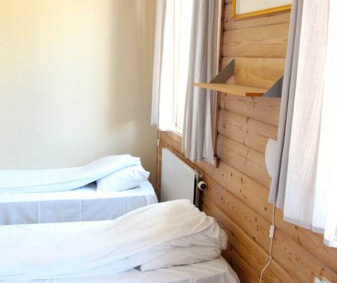 اتاق استاندارد چهارنفره با سرویس بهداشتی مشترک, Singsaker Sommerhotell   Hostel