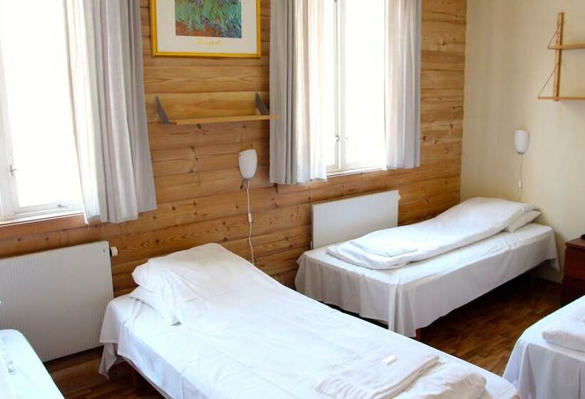 اتاق استاندارد چهارنفره با سرویس بهداشتی مشترک, Singsaker Sommerhotell   Hostel