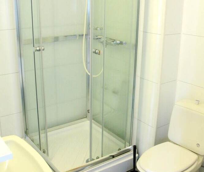 اتاق استاندارد چهار تخته, Singsaker Sommerhotell   Hostel