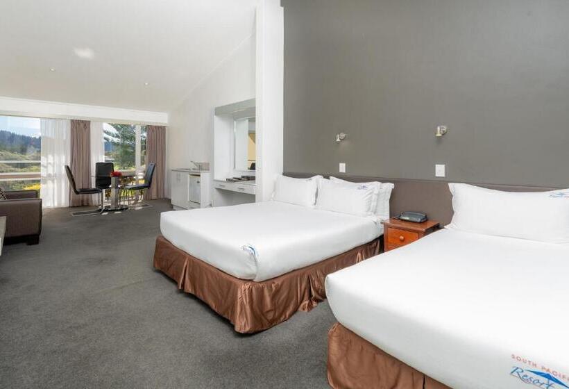 اتاق سوپریور با چشم‌انداز, South Pacific Resort