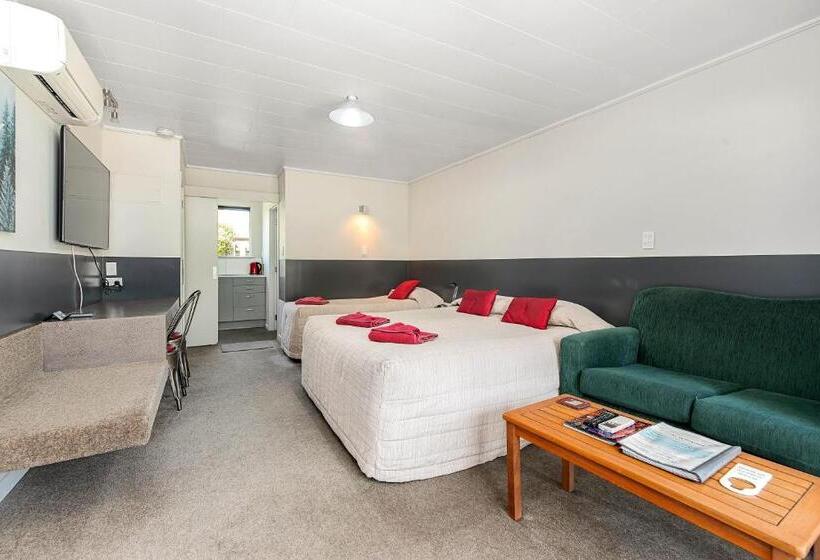 استودیوی لوکس, Alpine Motel