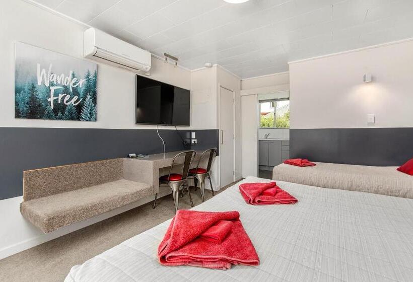 استودیوی لوکس, Alpine Motel