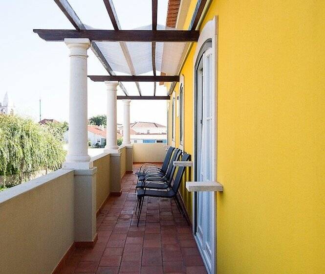 2 Bedroom Apartment Pool View, Casa Da Padeira   Turismo Rural