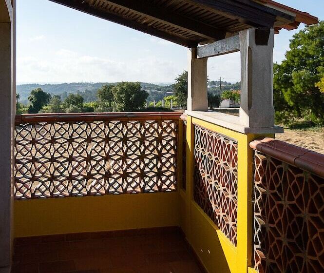 2 Bedroom Apartment Pool View, Casa Da Padeira   Turismo Rural