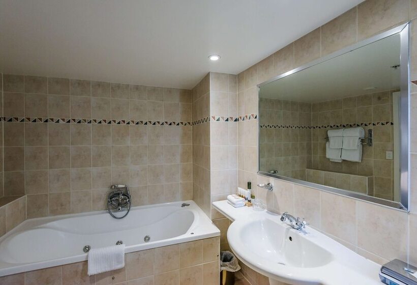 سوییت, Chateau On The Park  Christchurch, A Doubletree By Hilton