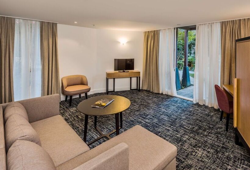 سوییت, Chateau On The Park  Christchurch, A Doubletree By Hilton