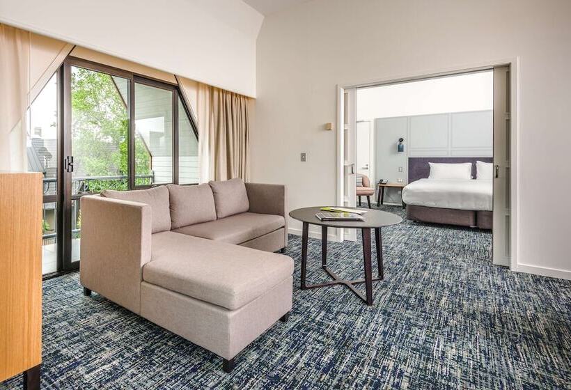 سوییت, Chateau On The Park  Christchurch, A Doubletree By Hilton