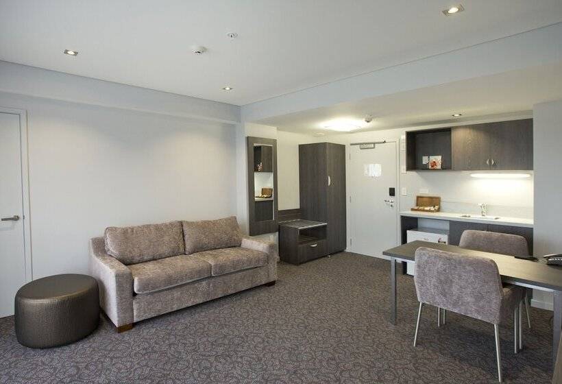 سوییت جونیور, Copthorne Hotel Palmerston North