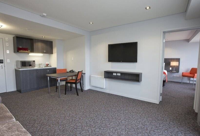 سوییت جونیور, Copthorne Hotel Palmerston North